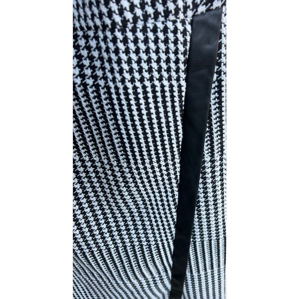 DKNY Black White Sleeveless houndstooth sheath dress elevated elegant NWT SZ 10 - Picture 3 of 5